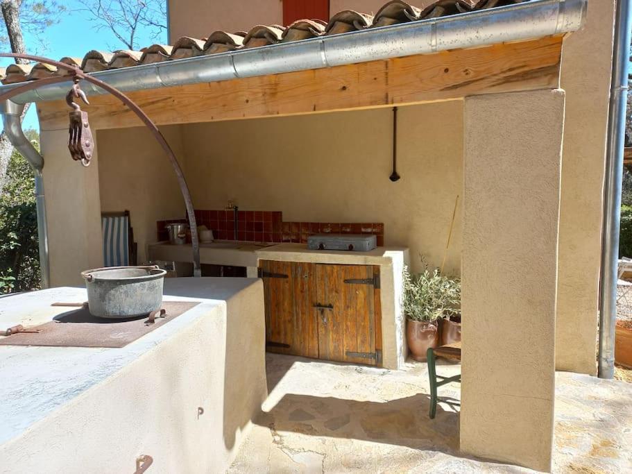 Un Cabanon En Provence Villa Auriol Exterior foto